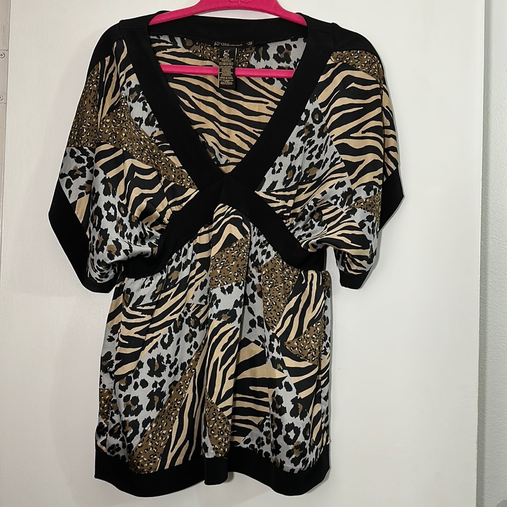💕 Grass Collections Satin Animal Print Blouse